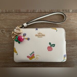COACH Wristlet | Veggie Print 🍒🍐
